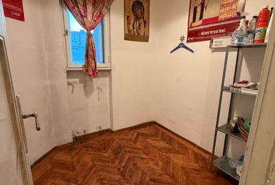 Apartament 3 camere metrou Universitate - 7