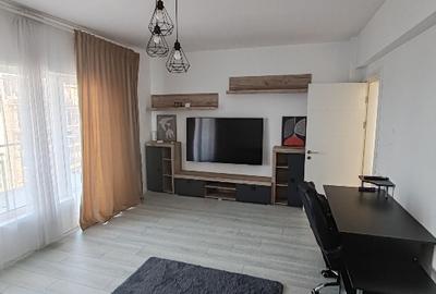 Apartament cu 2 camere decomandat, mobilat în Apărătorii Patriei
