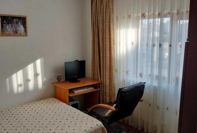Apartament 3 camere zona Sucevei /Carrefour , etaj intermediar - 2