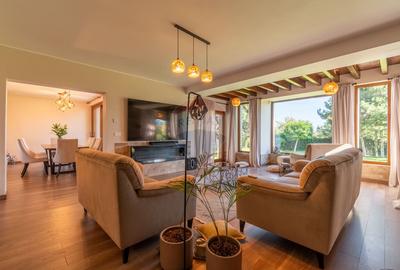 Proprietate exclusivista de vanzare: 2 case | 9 camere | 2000 mp teren - 11