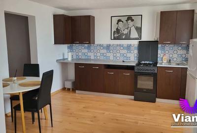 Apartament cu 2 camere semidecomandat, mobilat în Central