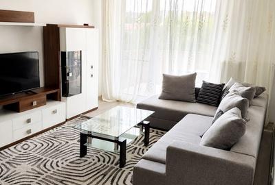 Apartament cu 2 camere semidecomandat, mobilat în Central