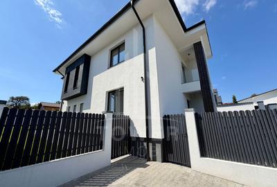 Casă individuală cu 5 camere în Daia