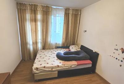 Apartament cu 2 camere semidecomandat, mobilat în Florești