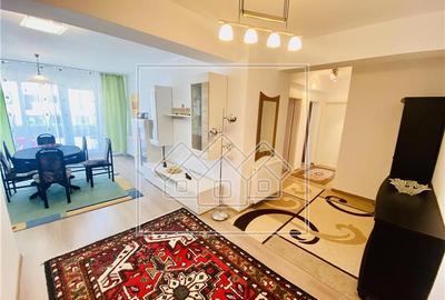 Apartament cu 3 camere nedecomandat în Turnișor