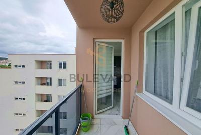 Apartament 2 camere cu parcare, zona Metro! - 2
