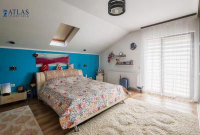 2 case independente, curți separate, o singura proprietate, 866 mp teren, Bod - 15