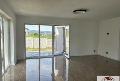 Casa noua de vanzare in Alba Iulia - Micesti - 2