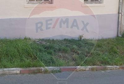 Casă cu 3 camere de vânzare în zona centrala comison 0% + garaj - 3
