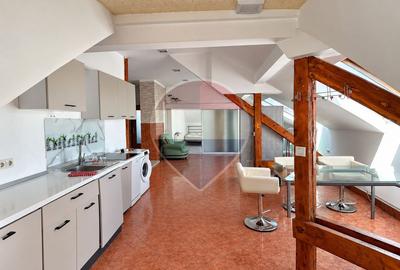 Apartament cu 4 camere semidecomandat, mobilat în Semicentral