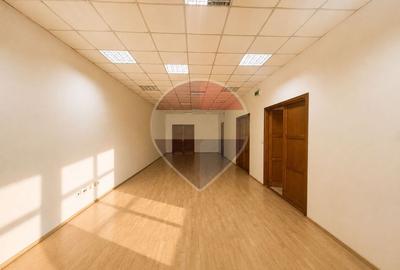 Spațiu de birouri zona centrala - langa primarie - 13