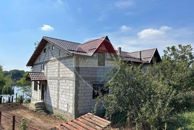 Vanzare Vila la gri Teren 800mp Lacul Mostistea - 1