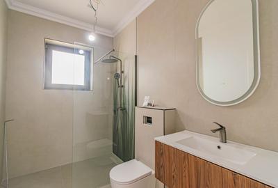 Vila moderna cu vedere la lac, ambient intim si elegant, piscina, carport - 20