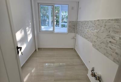 Baba Novac,1 0 minute metrou Dristor sau Piata Muncii, Sectia 12, 2 balcoane - 2