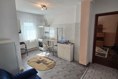 Apartament cu 2 camere decomandat, mobilat în Orizont