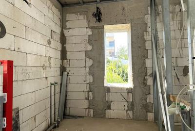 VILA CU AUTORIZATIE ACTIVA || 4 CAMERE || LA GRI || DOROBANTI - ROMANA - 5