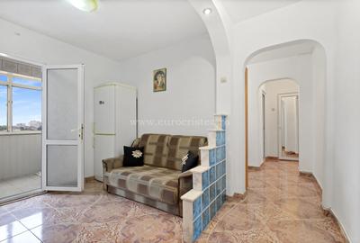 Apartament cu 3 camere de vânzare în Mangalia – Strada Portului - 1