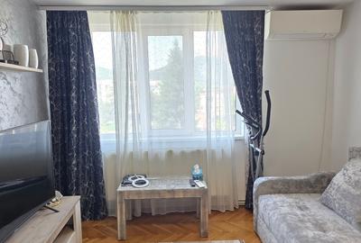Vand apartament 3 camere in Deva, zona Piata Victoriei, mobilat, utilat - 2