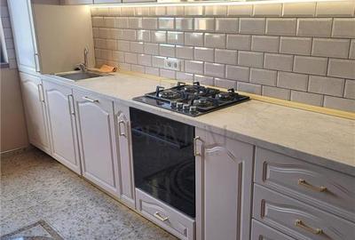 Apartament cu 2 camere decomandat în Telegrafului
