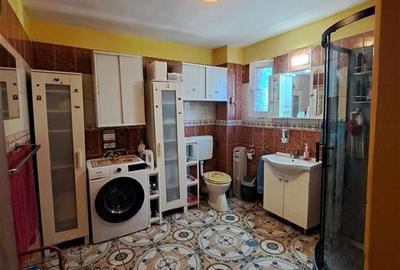 Casa individuala S+P+1+Garaj in Tunari - 11