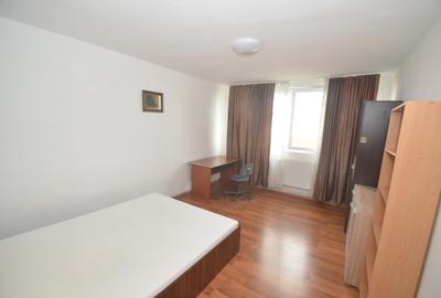 Apartament decomandat cu centrala in Complex - 1