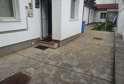 Domenii Inchiriez casa singur in curte 4 cam 4 bai curte libera 150 mp centala g - 5