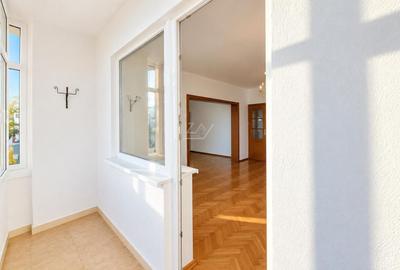 Bloc tip asociatie - zona Kiriac. 4 camere, 3 balcoane. Garaj si boxa. - 6