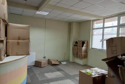 FALEZA NORD SPATIU 191 MP RAMPA +CURTE 2 INTRARI PRET 2200 EURO - 1
