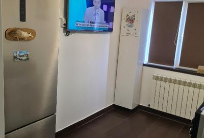 Apartament 4 camere !! PERSOANA FIZICA !! INEL 2 - 11