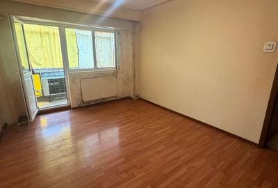 De vânzare apartament 2 camere decomandat cartier Obor et 3/4 - 3