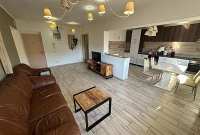 Apartament cu 4 camere decomandat în P-ța Unirii