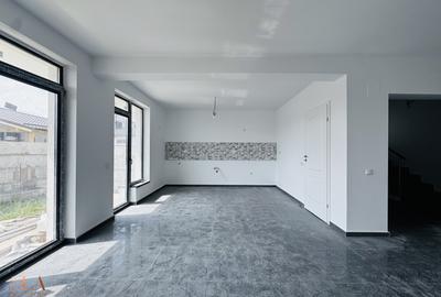 Casă individuală cu 5 camere în Bragadiru