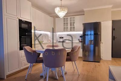 Apartament cu 3 camere semidecomandat, mobilat în Semicentral
