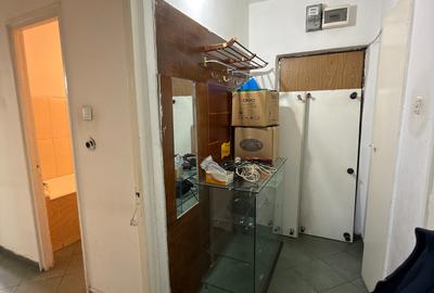 Spatiu comercial Pantelimon,vis a vis de piata Delfinului,Aleea Dobrina 4 - 17