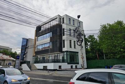 SPAȚII PREMIUM DE ÎNCHIRIAT – STR. BREȘTEI NR. 25, CRAIOVA – ZONA CENTRALĂ - 1