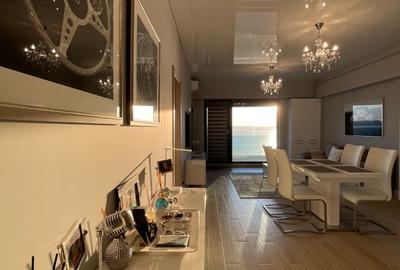 Statiunea Mamaia--Centru, apartament deosebit cu vedere frontala spre lac - 7