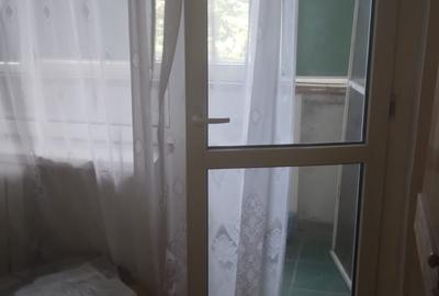 Vitan Mall,Metrou MIHAI BRAVU bl. MIXT  1992,DECOMANDATA,bucatarie mare patrata - 5