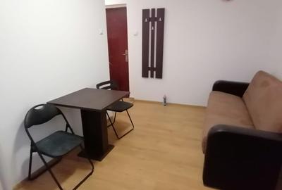 Garsonieră semidecomandată, mobilată în Rahova