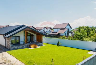 Comision 0 %! Casă cu 4 camere de vânzare în zona Stupini! - 1