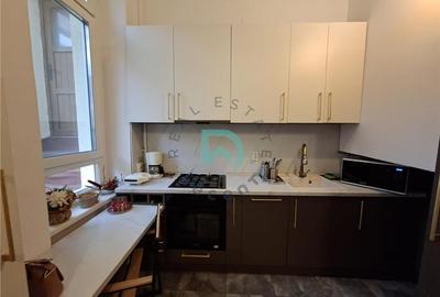 Apartament  la casa 3 camere, Bd. 15 Noiembrie - 7