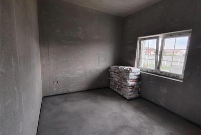 Duplex despartit prin C.T. - dormitor la parter - 3 bai - zona excelenta - 8
