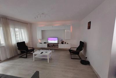 Apartament cu 2 camere semidecomandat, mobilat în Baicului