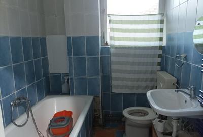 Apartament 3 camere liber la vanzare zona Central - 20