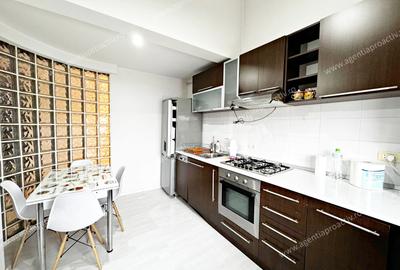 Apartament cu 2 camere decomandat în Siderurgiștilor