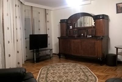 Apartament cu 3 camere decomandat în Unirii