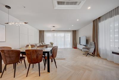 Apartament cu 4 camere semidecomandat în Pipera