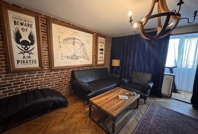Apartament cu 4 camere decomandat, mobilat în Central