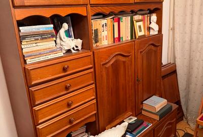 De VÂNZARE: Apartament e cu 3 camere, Decomandat – Etaj 1/3 - 9