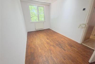 3 camere, etaj 2, aproape de centru – un apartament spatios si luminos, zona foa - 17