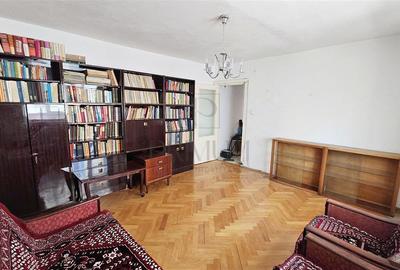 SOARELUI - 3 CAM - DECOMANDAT - BAIE RENOVATA - ETAJ 2 - BLOC IZOLAT - ZONA LINI - 3